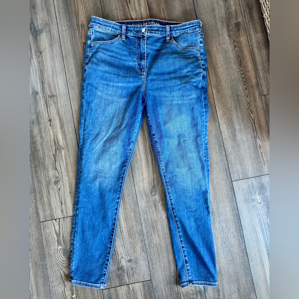 American Eagle Outfitters Women's Skinny Jeans - Medium wash high rise Jeggings